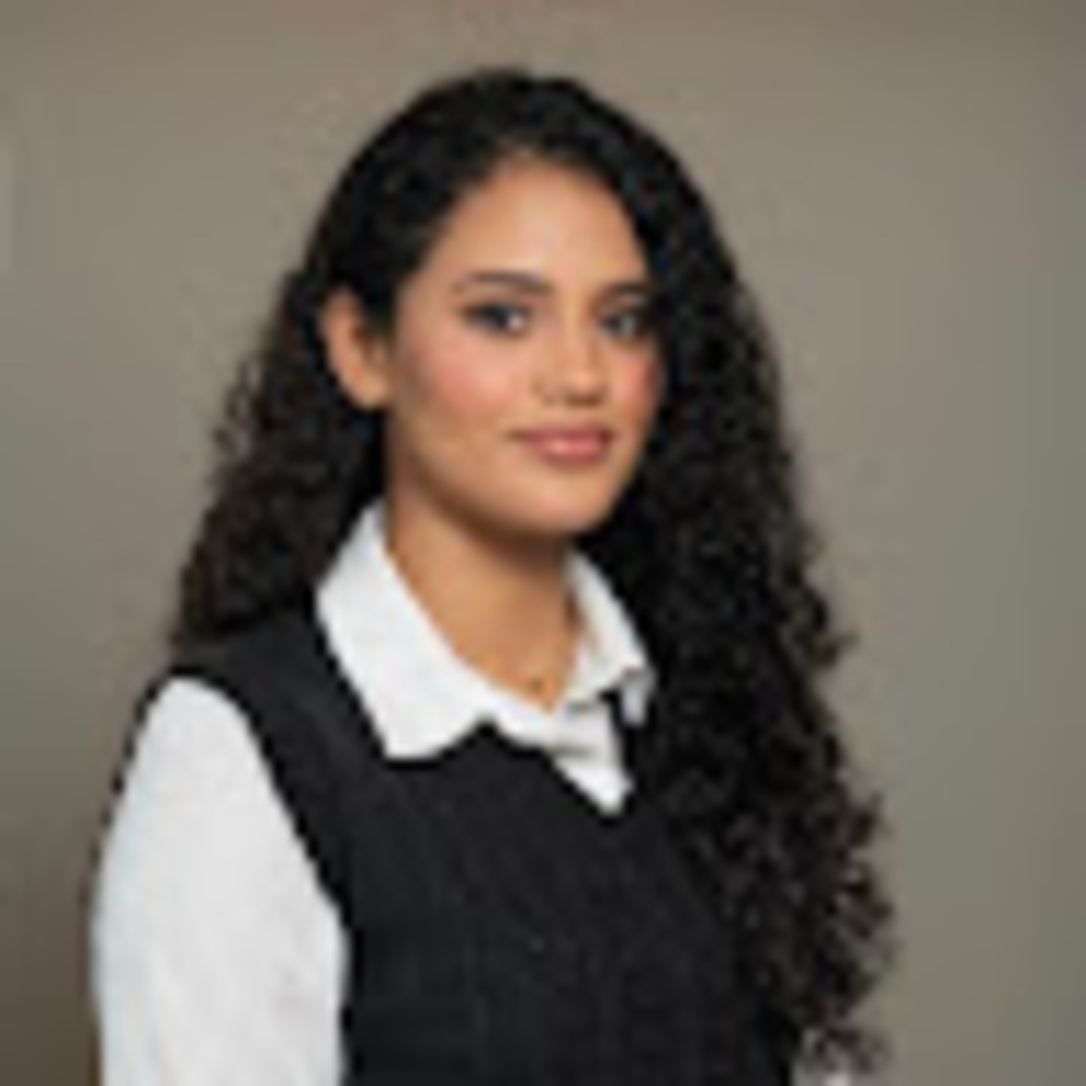 Meet your Posher, Naylea